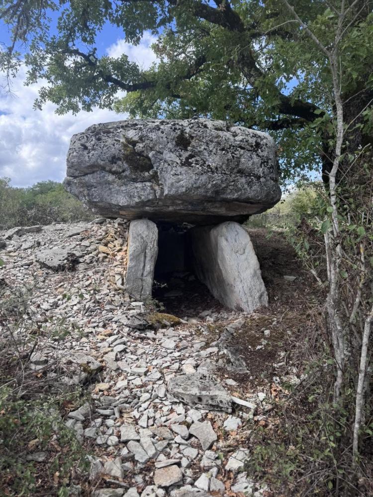 Lot-Dolmen Lot-Dolmen